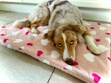 Kuschelfleece Hundedecke rosa Herzen