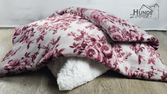 Kuschelfleece Hundedecke Rosen Bordeaux